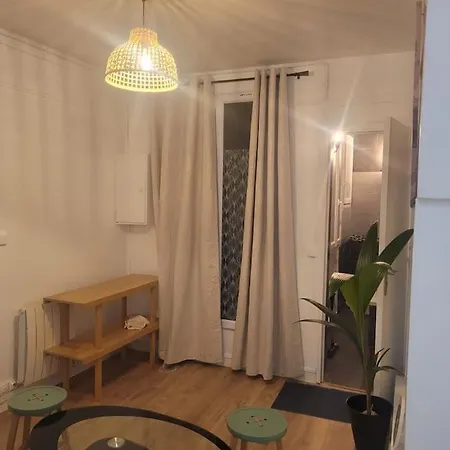 Apartment Pres De Montmartre *