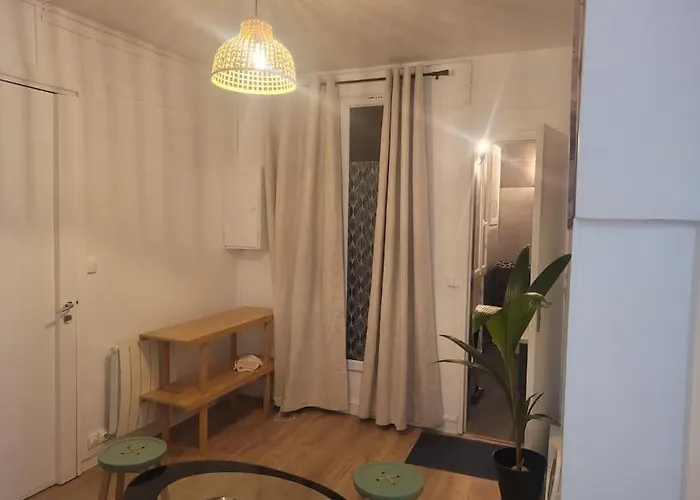 Appartement Près De Montmartre *